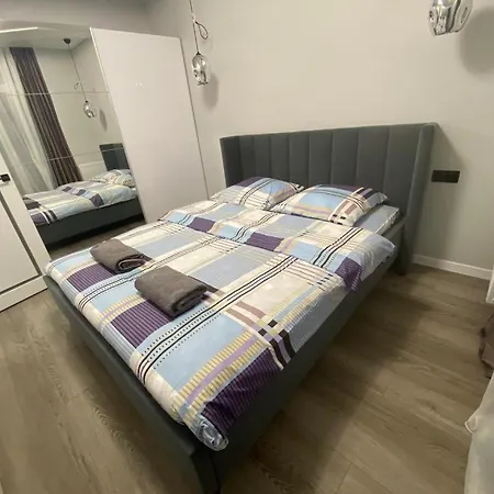 Prospekt 1 Aparthotel *